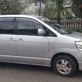 Toyota Noah 2004 7