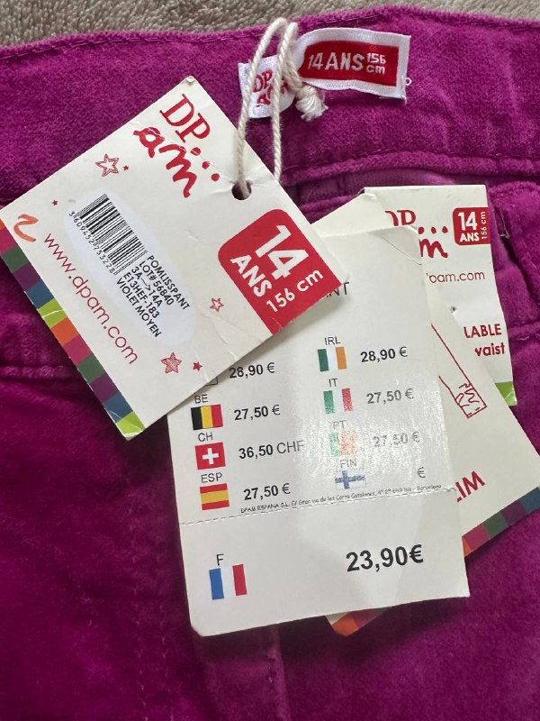 Брюки велюр, зимняя куртка, джинсы Lefties, белый свитшот, непромокаемые штаны H&M для девочки 2