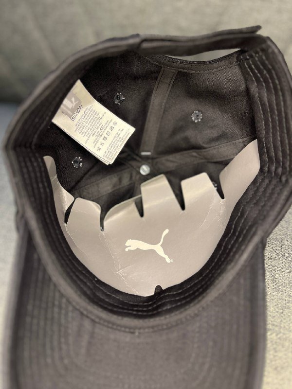 Кепка Puma, джинсы Pull&Bear с змеиным принтом 4