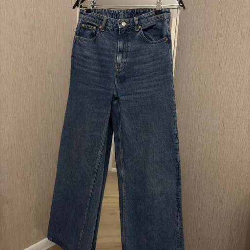 Weekday jeans