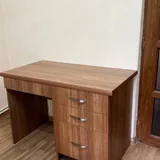 Рабочий письменный стол с 3 ящиками 1