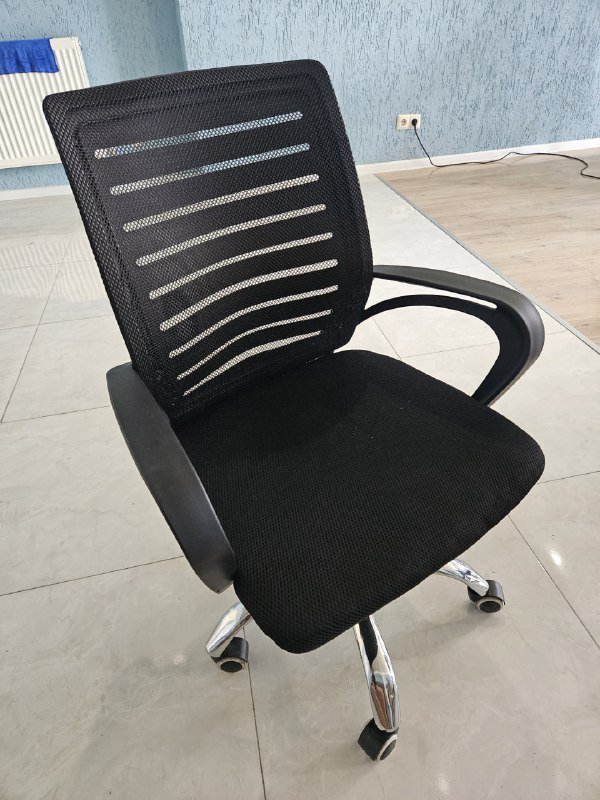 Игровой компьютерный стол Genesis HOLM 200 RGB 5