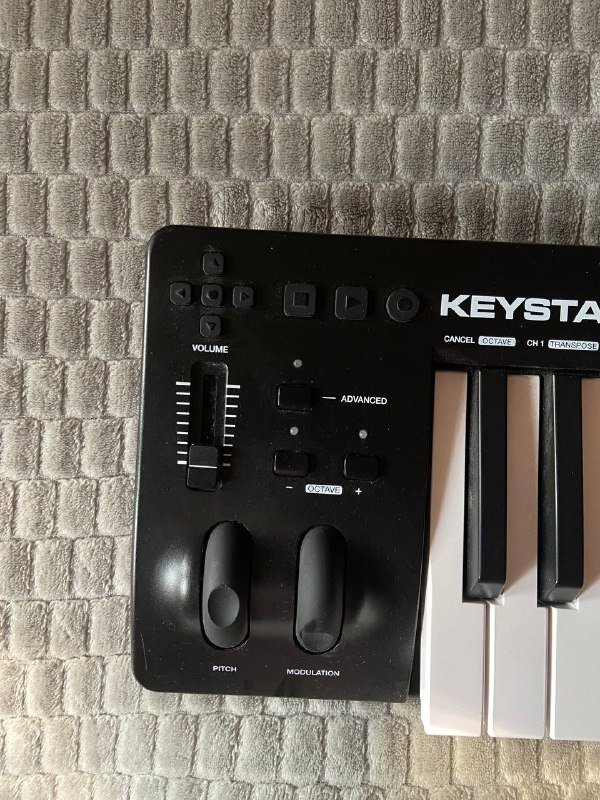кольцевая лампа, миди-клавиатура m-audio keystation, стойка для микрофона 4