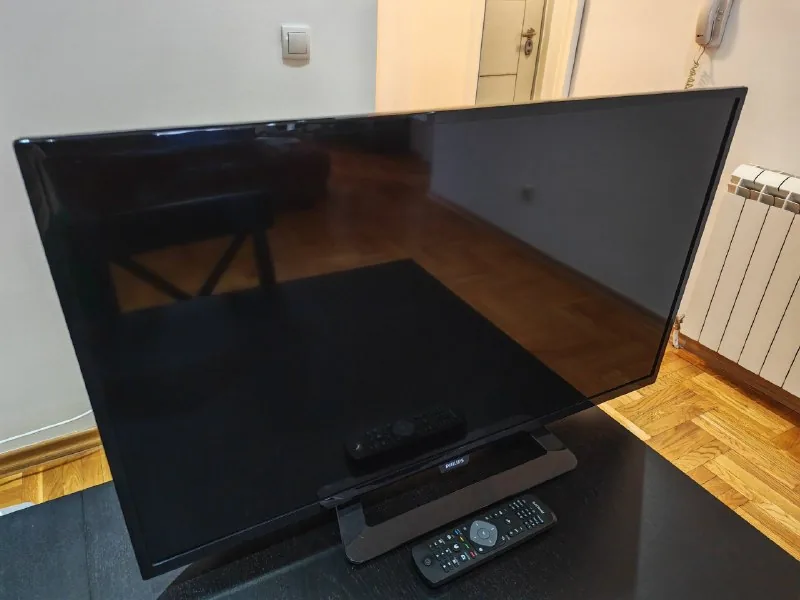 Телевизор Philips 32PHT4100/12 32 дюйма 1