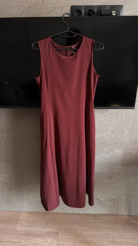 Платье UNIQLO 1