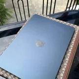 MacBook Air M2 8 GB RAM 256 GB SSD 4