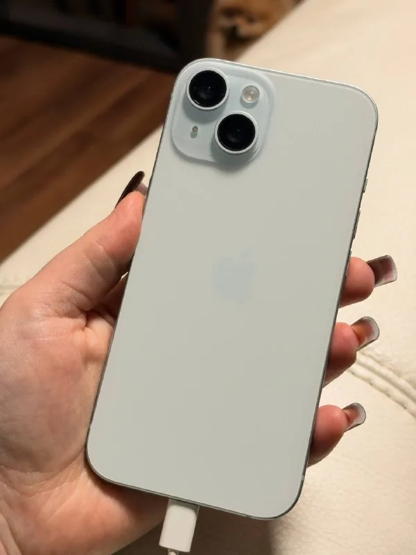 Apple iPhone 15 1