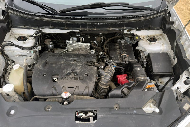 Mitsubishi Outlander Sport SE 2014 6