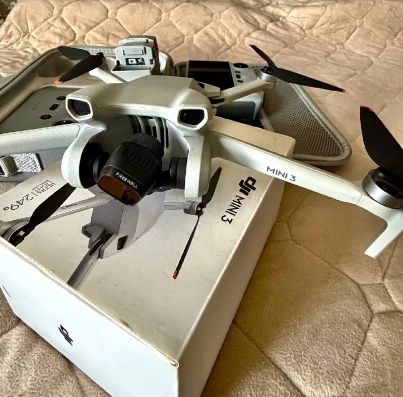 DJI Mini 3 дрон, пульт DJI RC, аксессуары 1