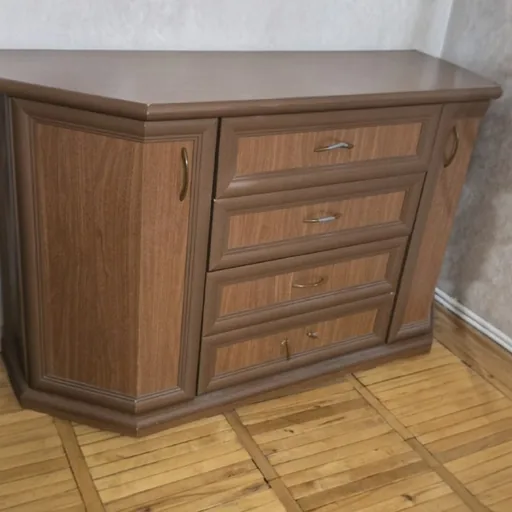 Комод с 4 ящиками и 2 боковыми секциями