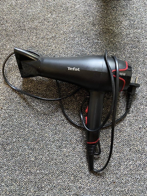 Настольная лампа, фен, отпариватель, компьютерное кресло, микроволновка, пылесос, коврики для йоги, мониторы, клавиатура, турка для кофе 2