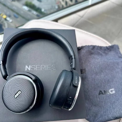 AKG N60NC Wireless наушники