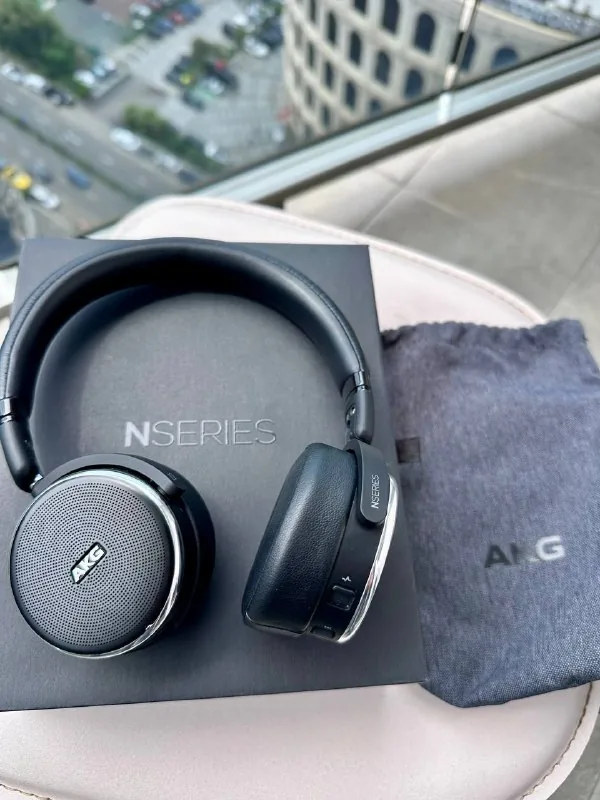 AKG N60NC Wireless наушники 1