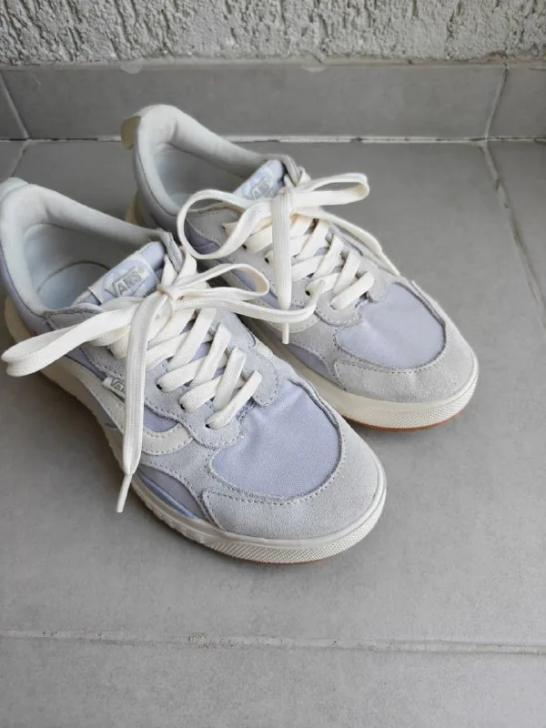 Женские кроссовки Vans Ultrarange Neo VR3 1