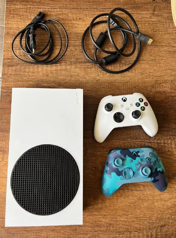 Xbox Series S with two controllers 1