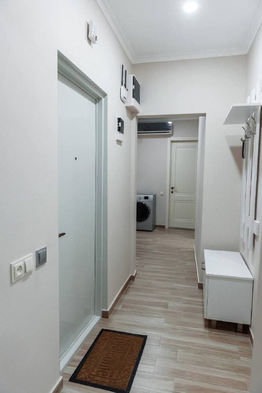 3-комнатная квартира с 2 спальнями в Батуми, аренда на год 9