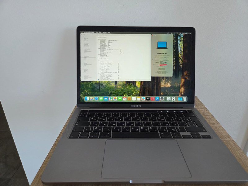MacBook Pro 13” 2020, Samsung Galaxy S22, Galaxy S22+