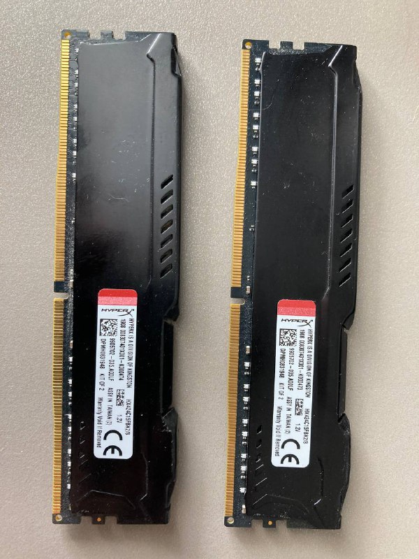 Вайфай адаптер, Вейп Brusko, Блок-питания, Вебка, Мышка, Наушники H7, ОЗУ Patriot DDR4, ОЗУ Kingston DDR4