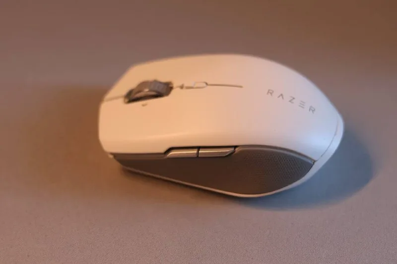 Беспроводная мышь Razer Pro Click Mini White
