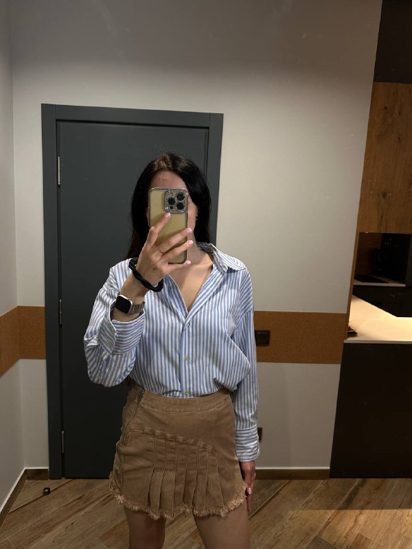 Платье от Bershka, Юбка от Bershka, Джинсовая мини-юбка STRADIVARIUS, Юбка-шорты ZARA, Легкий костюм Shein, Платье TOMMY HILFIGER, Платье Shein