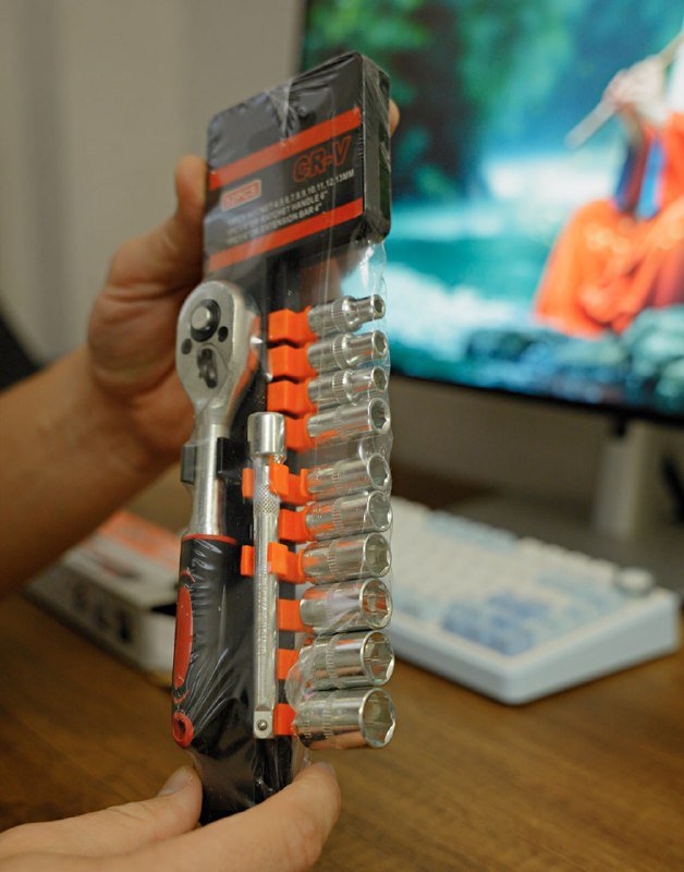 Умные часы, дрон, смартфон, наушники, фотоаксессуары, инструменты 9