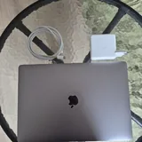 MacBook Pro 15 2019 6