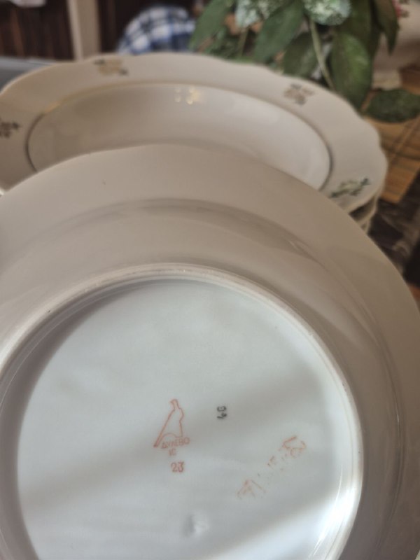 6 plates for sale 2
