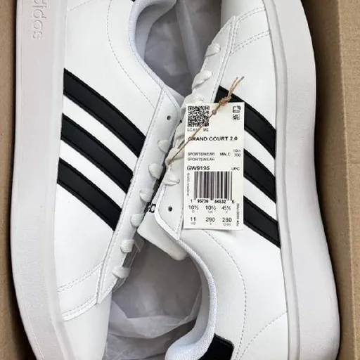 Adidas кроссовки, HUGO кеды