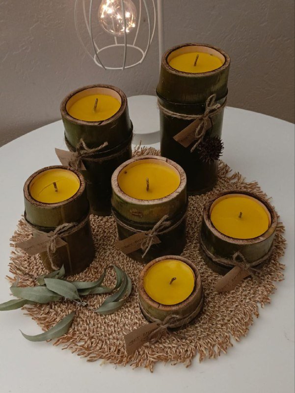 Интерьерные свечи из органического пчелиного воска в бамбуке