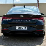 Hyundai Elantra SEL 4