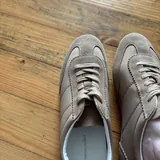 Women’s Tomas Manz sneakers 4