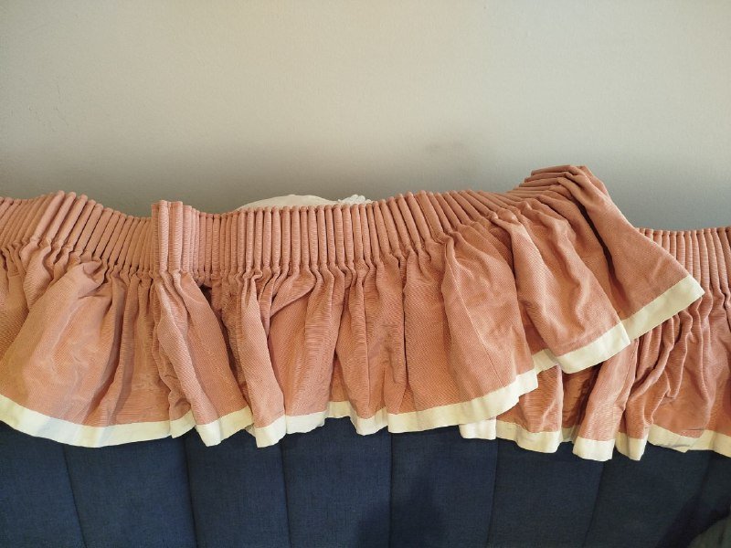 Ламбрекен на широкой шторной ленте розовый 3