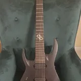 Леворукая гитара Solar и чехол Schecter 1