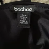 Черное базовое платье Boohoo 2