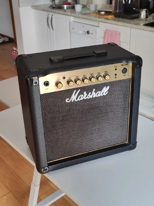 Marshall MG15R guitar amplifier 1