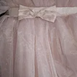 Белый брючный костюм, розовое платье, бежевое платье 6