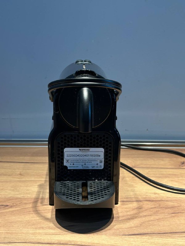 Кофемашина Nespreso INISSIA 3