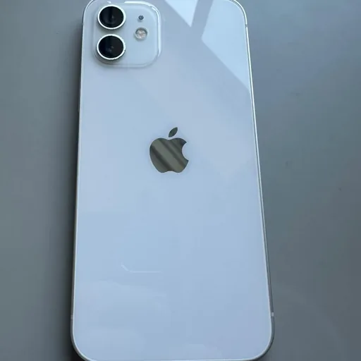 Apple iPhone 12