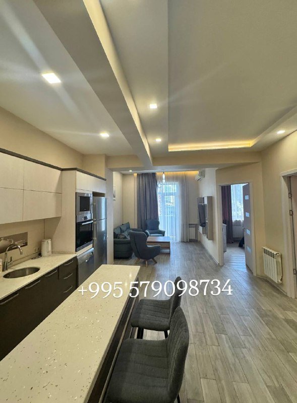 3х комнатная квартира с 2 спальнями в старом городе Батуми 2