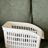 Вазы, вешалки, мусорка, коврик, ящички и коробка 8