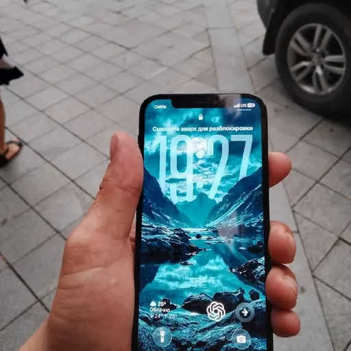 iPhone 12