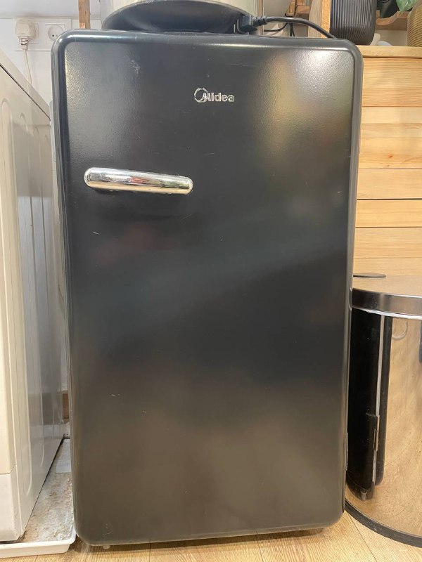Кофемашина с кофемолкой DeLonghi, холодильник Midea, стиральная машина LG WD10264NP 3