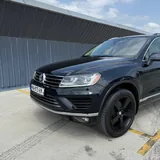 Volkswagen Touareg 2015 1
