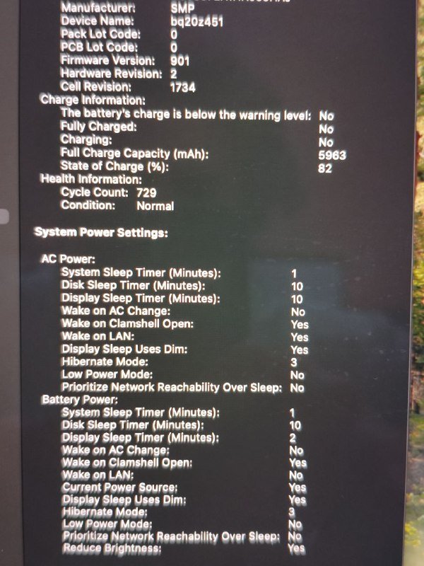 Macbook pro 15 2019 i7 16GB SSD 256GB Radeon Pro 555x 3