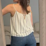 Levi’s jeans, Massimo Dutti top 4