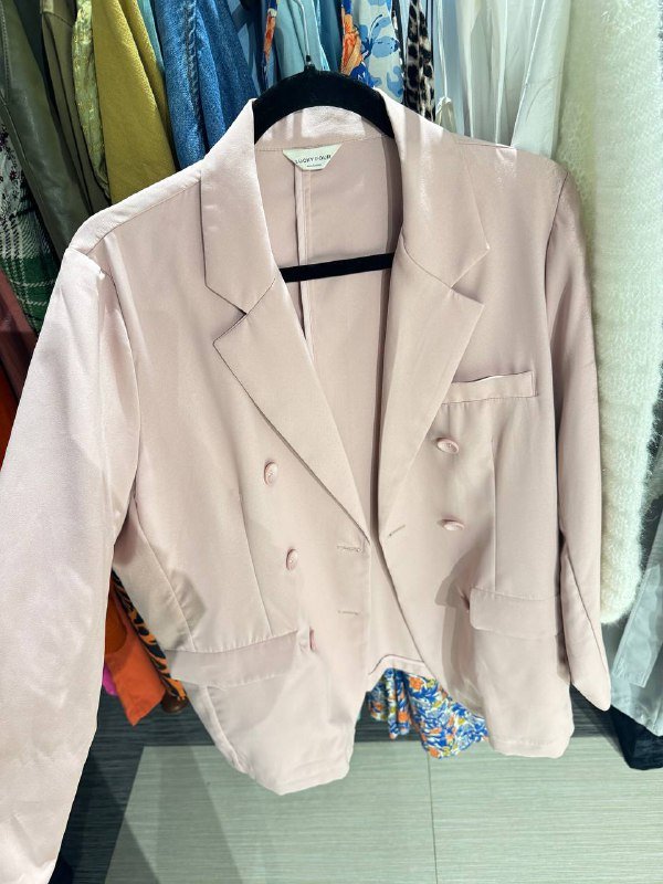 Жилет CAVALLINI, кожаные брюки, пиджак STEFANEL, розовый пиджак, сарафан JCREW, юбка Click, юбка DELORES, брюки, платье DOLCE&GABBANA, джинсы William Rast 5