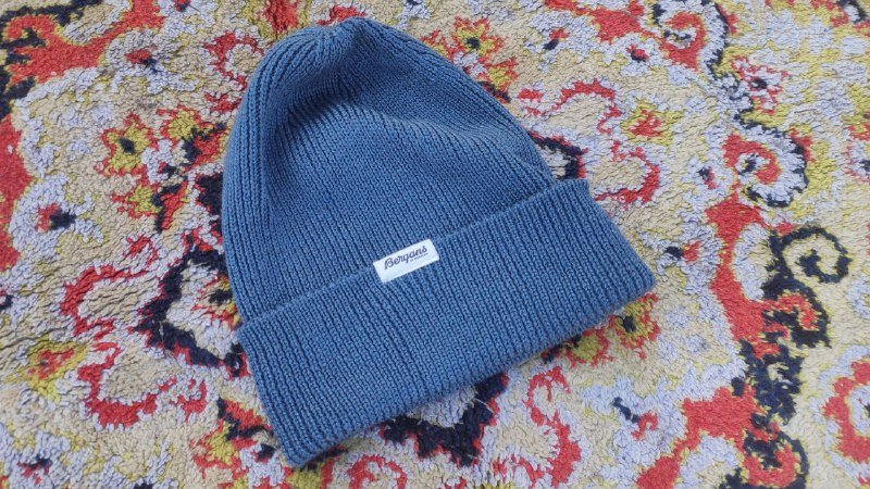 Шапка Bergans, перчатки Helly Hansen