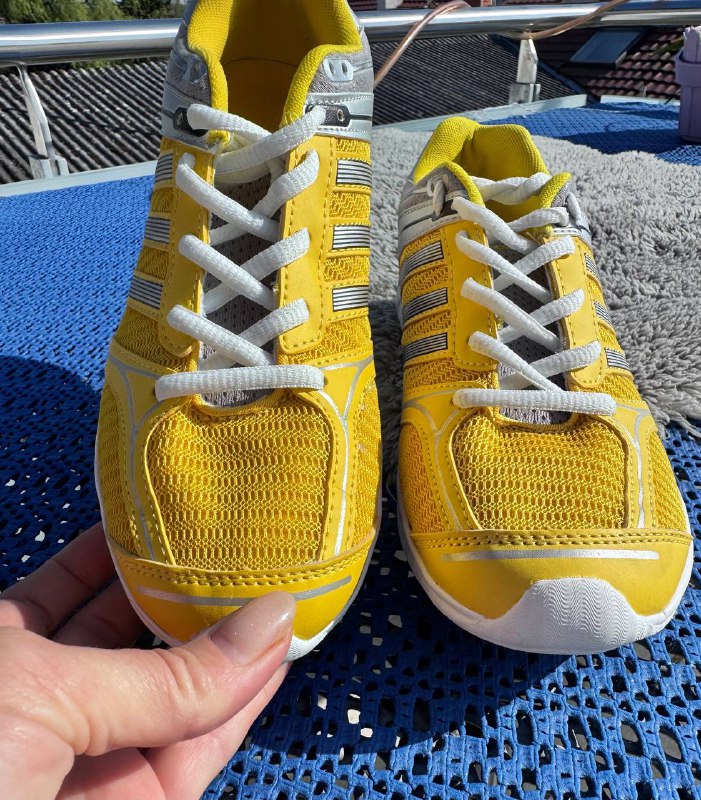 Кроссовки фирмы Demax размер 40 3