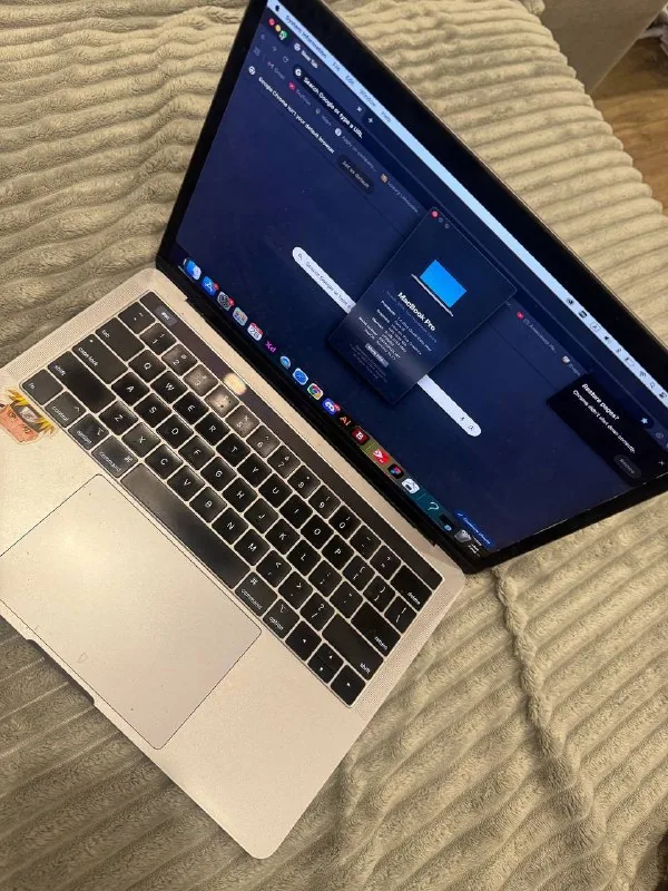 MacBook Pro 13 2019