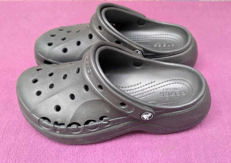 Кроксы черные W8 женские